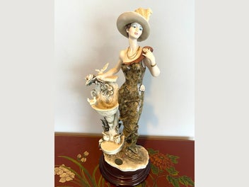 Image 1 of 20