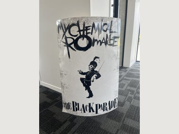 Image 1 of 6