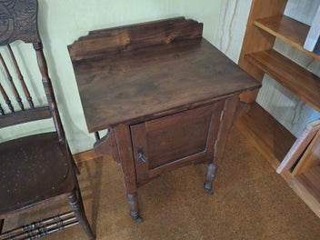 Image 1 of 2