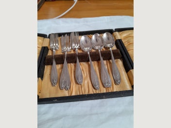 Image 1 of 4