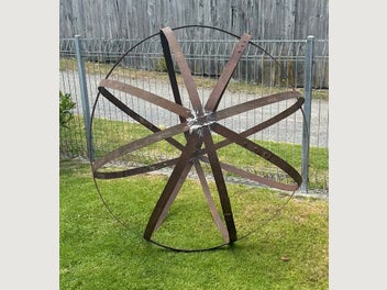 Image 1 of 2