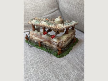 Image 1 of 8