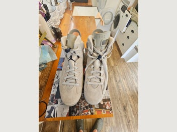 Image 1 of 4