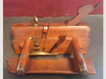 Image 1 of 7