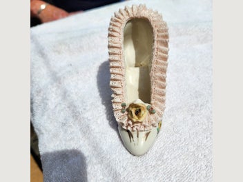 Image 1 of 7