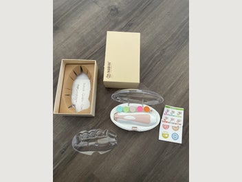 Image 1 of 4