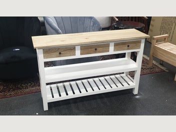 Image 1 of 7