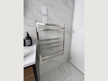 Image 1 of 7
