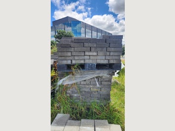 Image 1 of 5