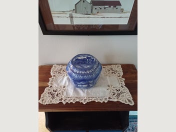 Image 1 of 7