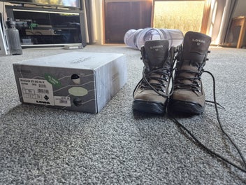 Image 1 of 6