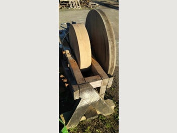 Image 1 of 2