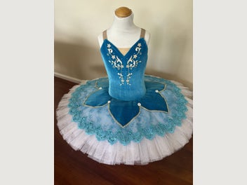 Image 1 of 4