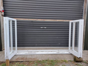 Image 1 of 7