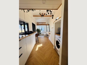 Image 1 of 18