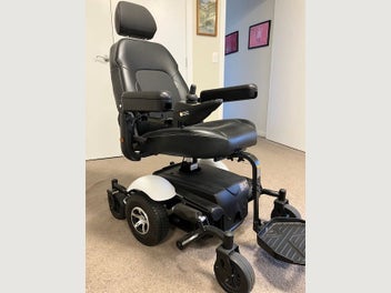 Image 1 of 7