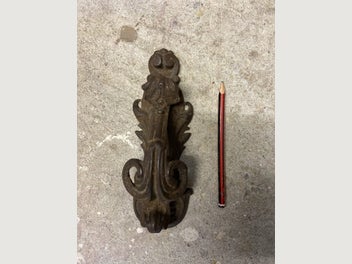 Image 1 of 6