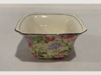 Image 1 of 7