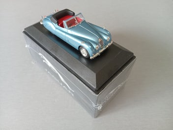 Image 1 of 6