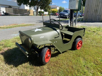 Image 1 of 7