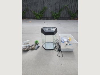 Image 1 of 4