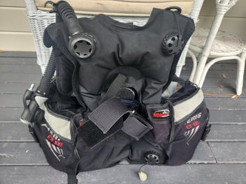 Image 1 of 4