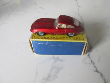 Image 1 of 4