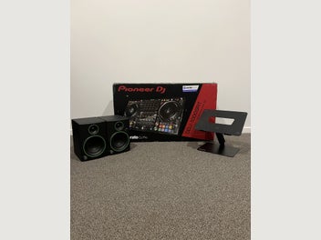 Image 1 of 8