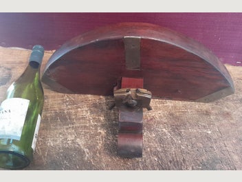 Image 1 of 7