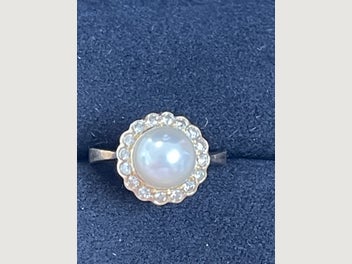 Image 1 of 5