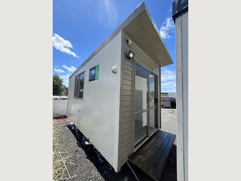 Image 1 of 5