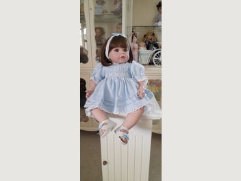 Image 1 of 5