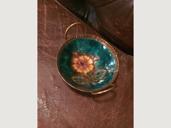Image 1 of 5