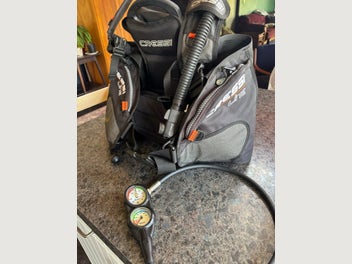 Image 1 of 6