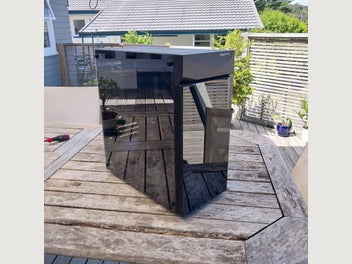 Image 1 of 7