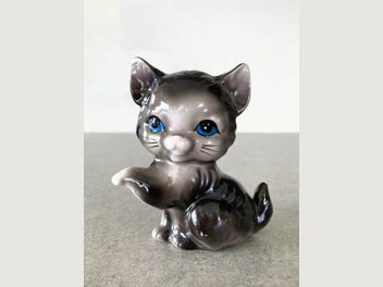 Image 1 of 4