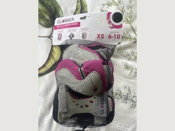 Image 1 of 7
