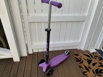 Image 1 of 8