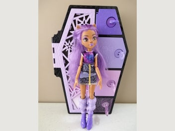Image 1 of 7