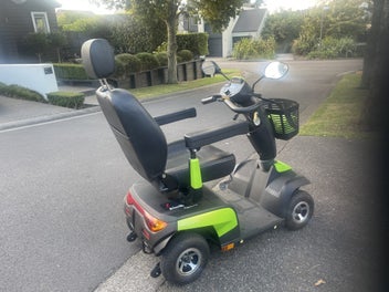 Image 1 of 3