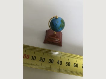 Image 1 of 5