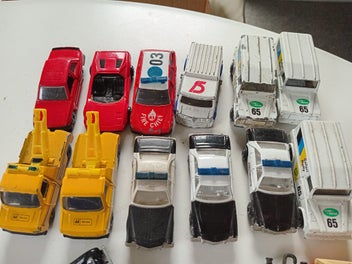 Image 1 of 4