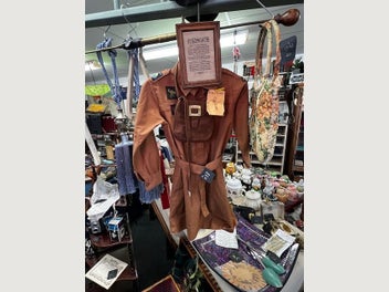Image 1 of 4