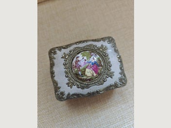 Image 1 of 6