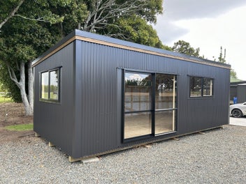Image 1 of 7