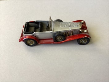 Image 1 of 8