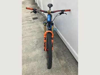 Image 1 of 6
