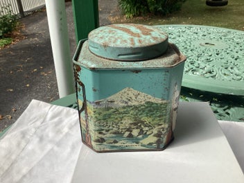Image 1 of 6