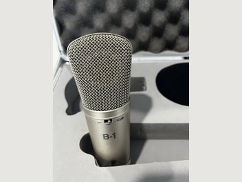 Image 1 of 3