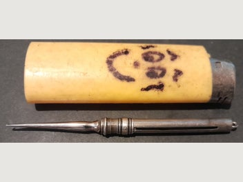 Image 1 of 2